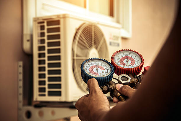 Professional Ac Installation technician working in Fosters, AL